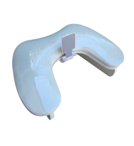 Apoya Brazo Modelo U (Blanco) con material impermeable y porta celular